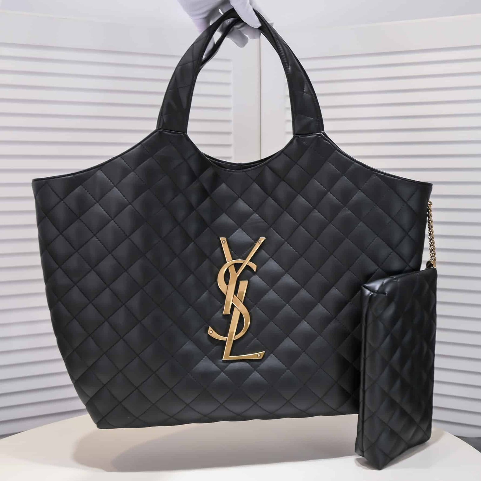 Sa1nt Lau*nt Icare Maxi Shopping Bag In Quilted Black 50Cm 698651Aaang1000