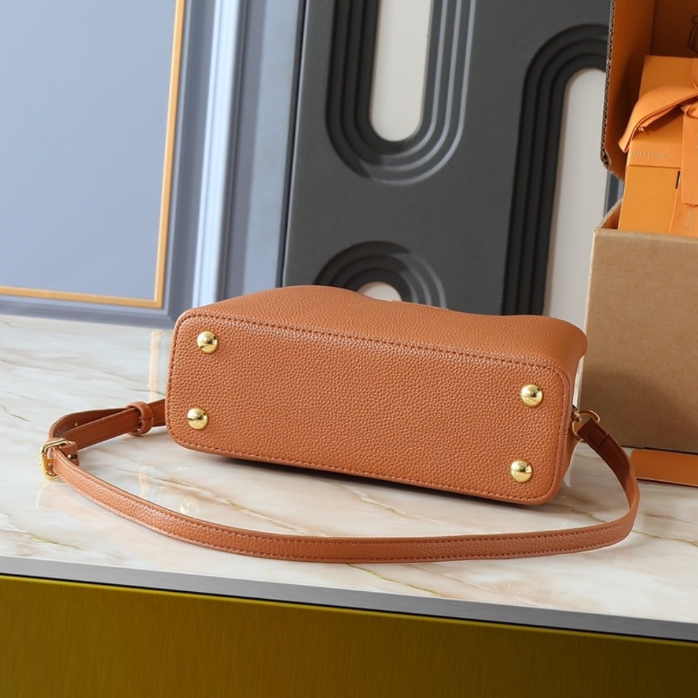 L0vis Vvtt0n Capucines BB Tan Brown 27Cm M25089