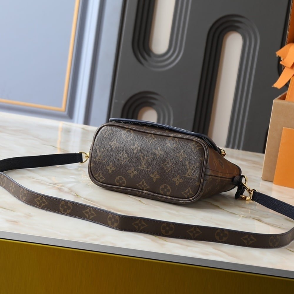 L0vis Vvtt0n Neverfull Bandoulière Inside Out BB Monogram Dark Blue 26Cm