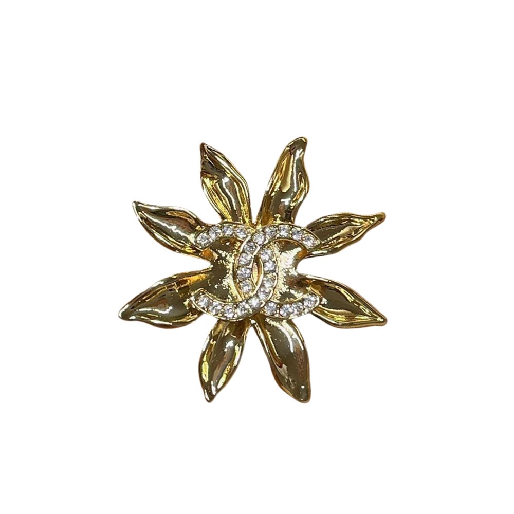 Ch**el Brooch Metal Gold And Crystal