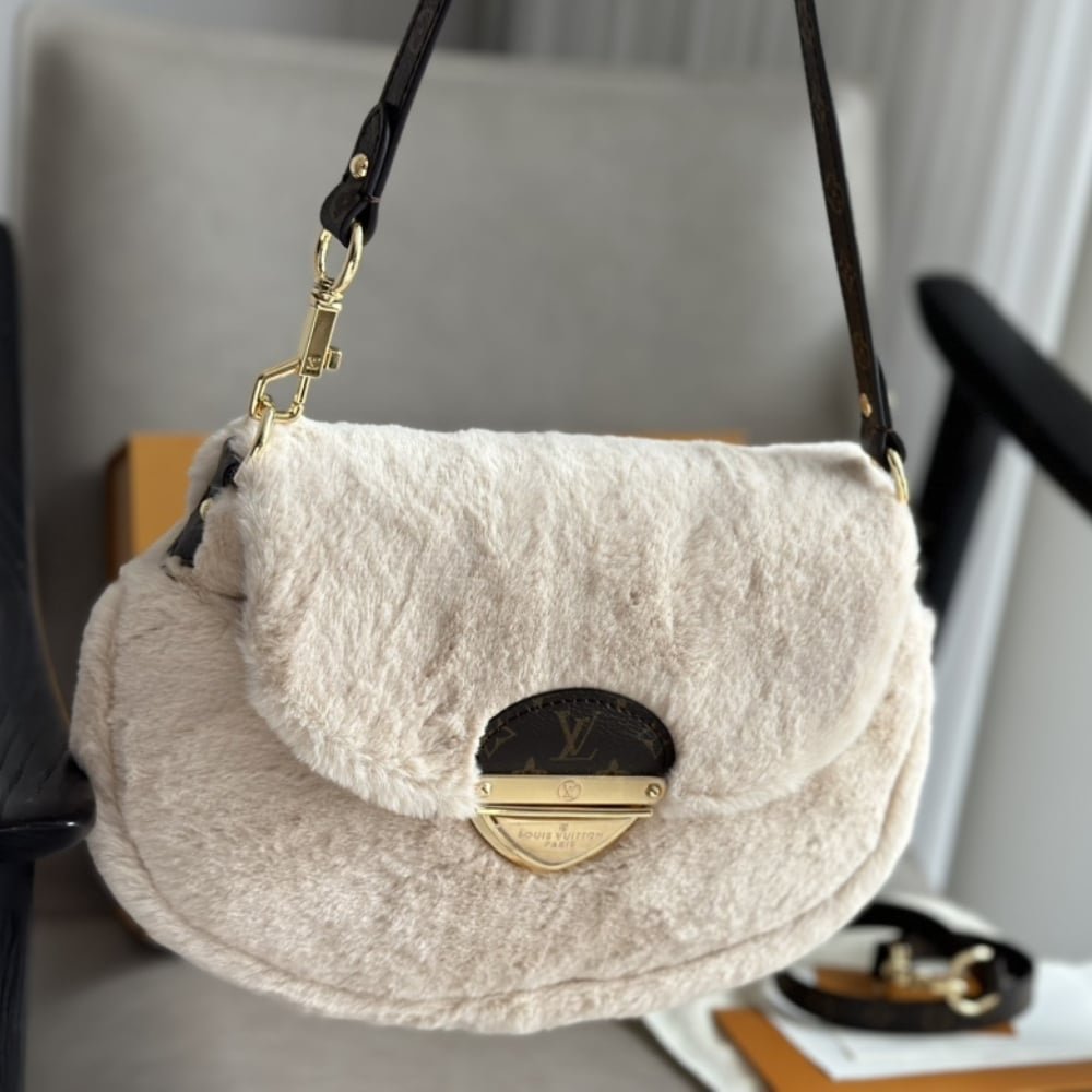 L0vis Vvtt0n Bag Ski Cozygram Sunset Bag Cream 27Cm M12097