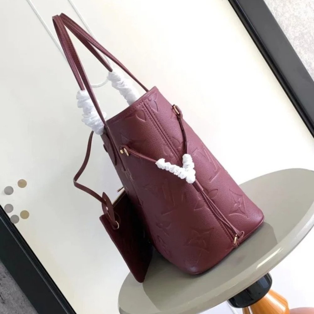 L0vis Vvtt0n Neverfull Mm Monogram Empreint Wine Red 31Cm M25855