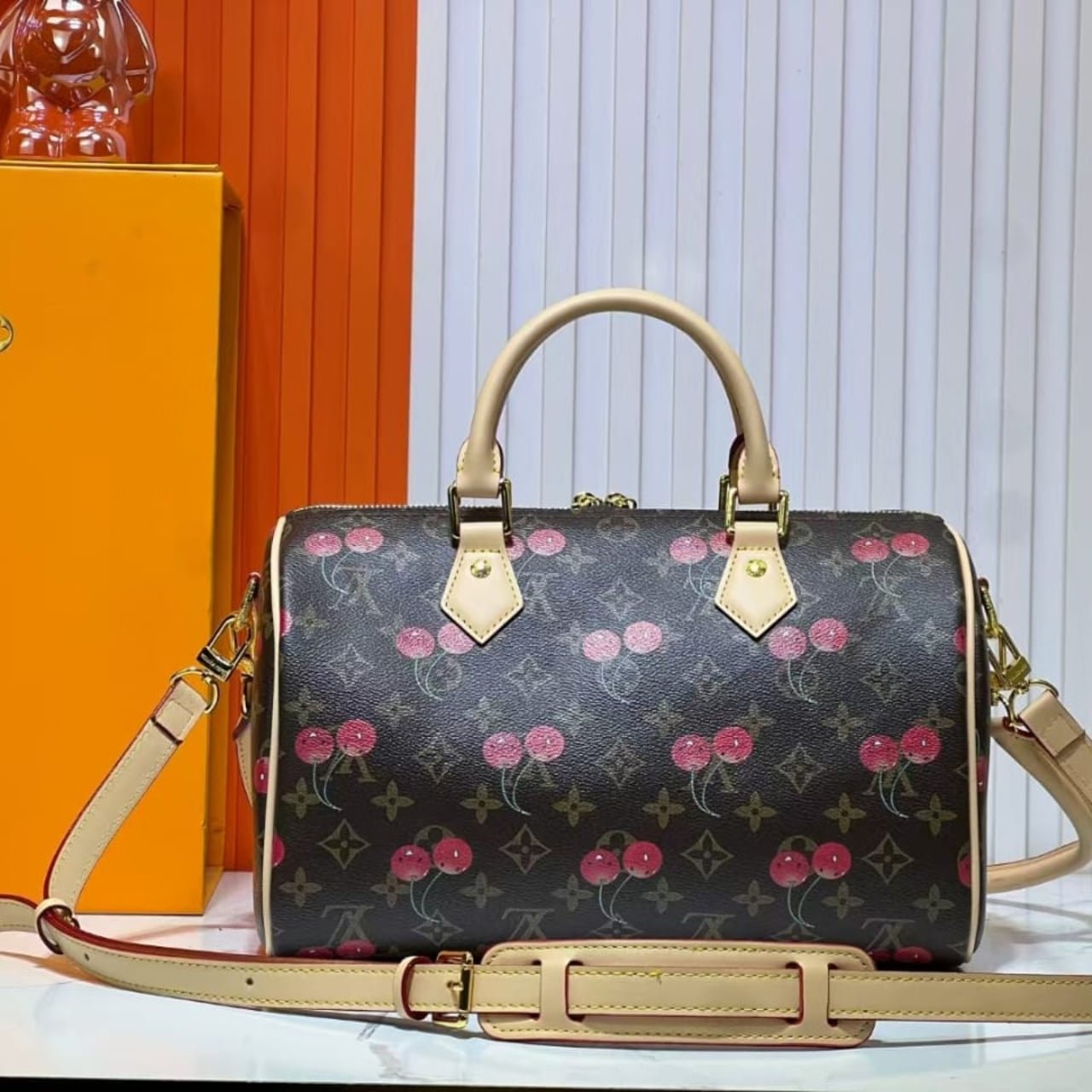 L0vis Vvtt0n Speedy 30 Cherry 30Cm