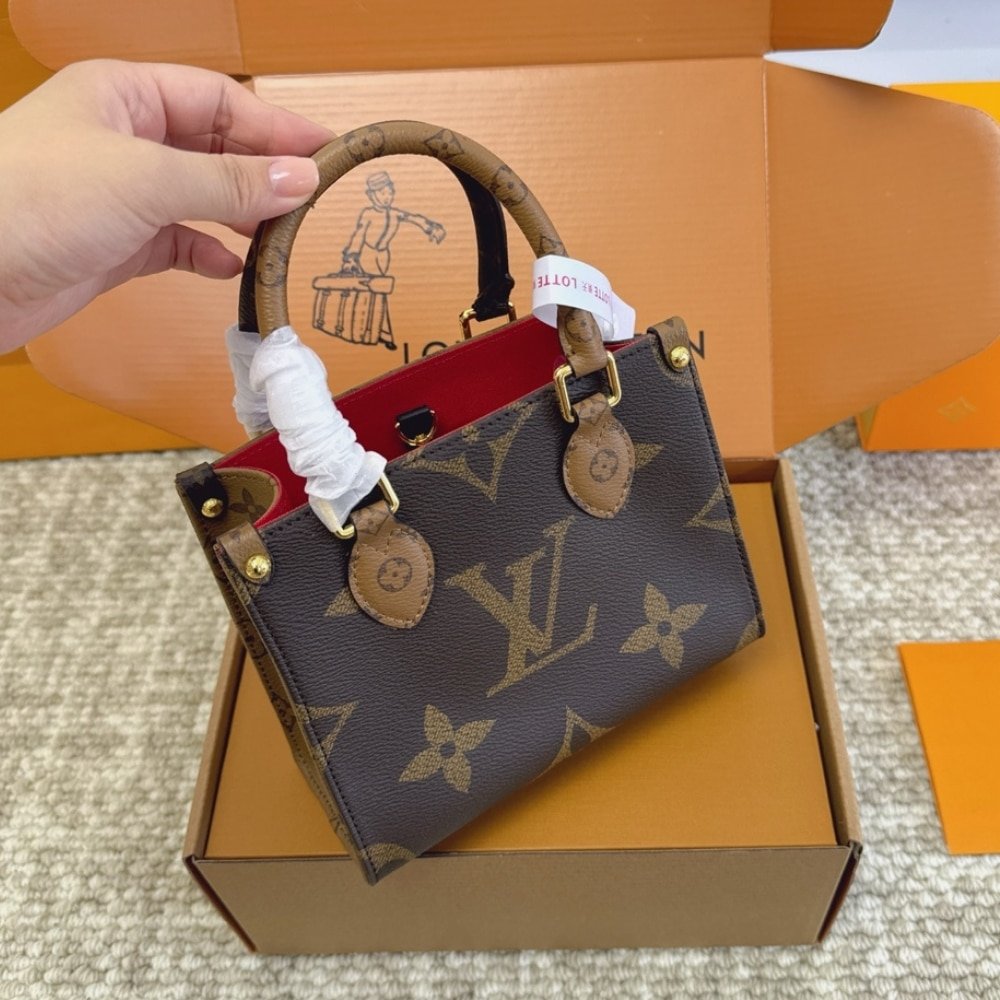 L0vis Vvtt0n Onthego BB Bag Brown 18Cm M46839