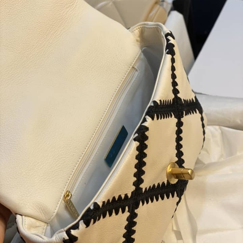 Ch**el 19 Flap Bag Crochet Gold And Silver Tone White Black 24Cm AS1160 B04824 C0200