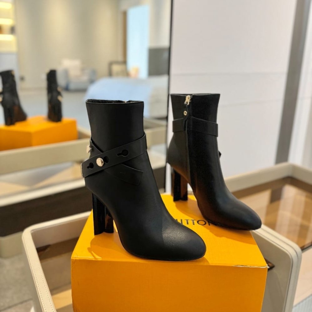 L0vis Vvtt0n Silhouette Ankle Boot Black 1Adaqz