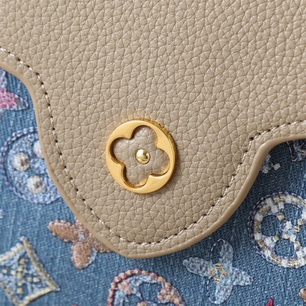 L0vis Vvtt0n Capucines Mini Denim Blue 21Cm M12947
