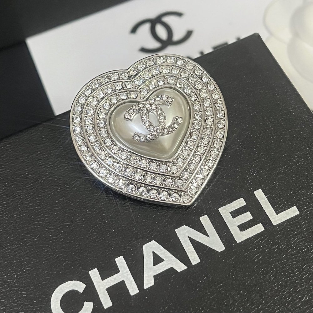 Ch**el Cc Heart Brooch Silver With Pearl Heart