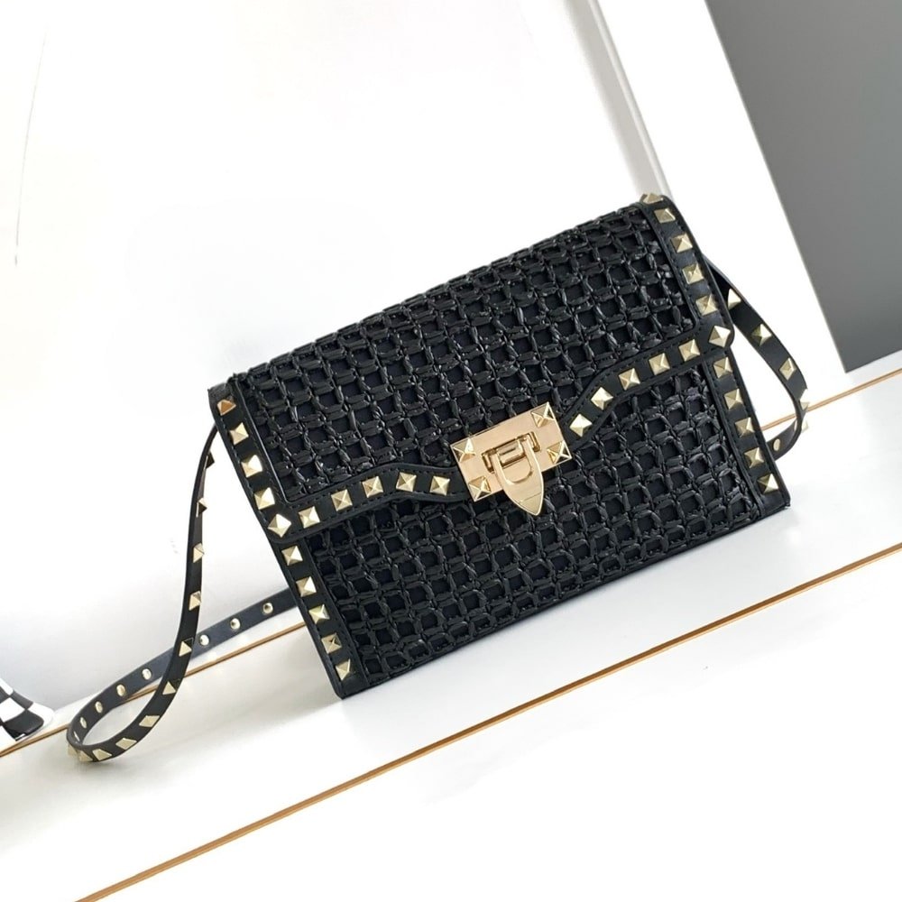 Va1e*ntin0 Garavani Rockstud Small Raffia Shoulder Bag Black 22Cm