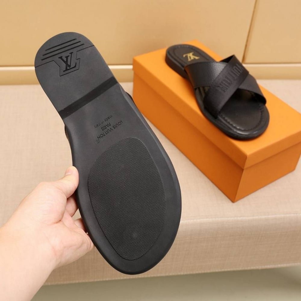 L0vis Vvtt0n Oasis Mule Black