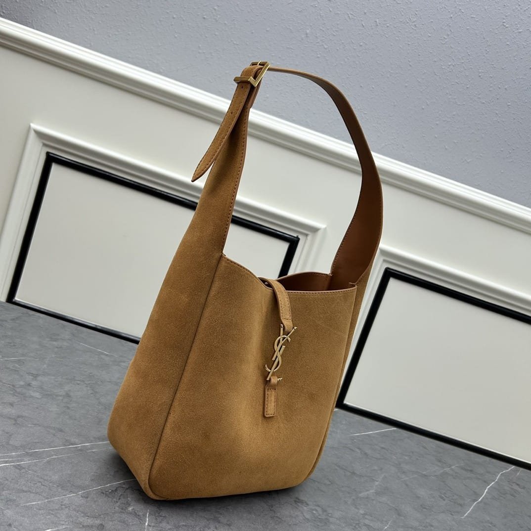 Sa1nt Lau*nt Le 5 À 7 S*pple Small In Suede Caramel Cognac 24Cm 8505331U80W2916