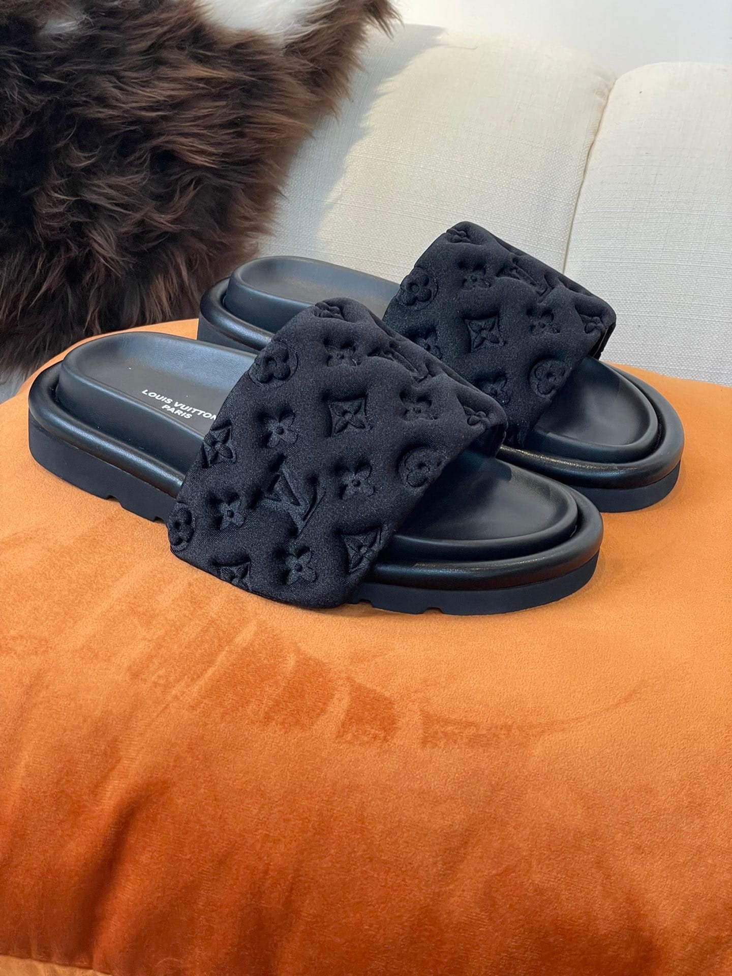 L0vis Vvtt0n Pool Pillow Comfort Mule Black 1Aa1Eh