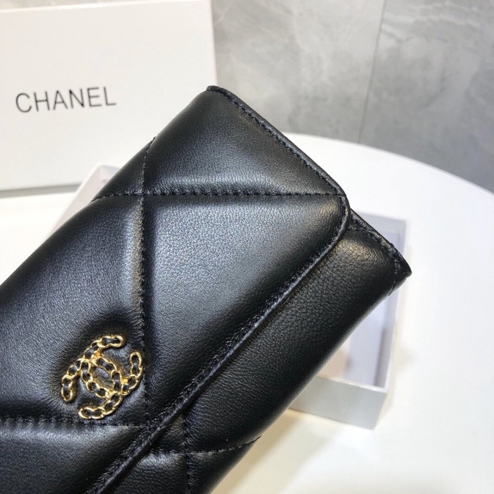 Ch**el 19 Flap Long Wallet Black 19Cm
