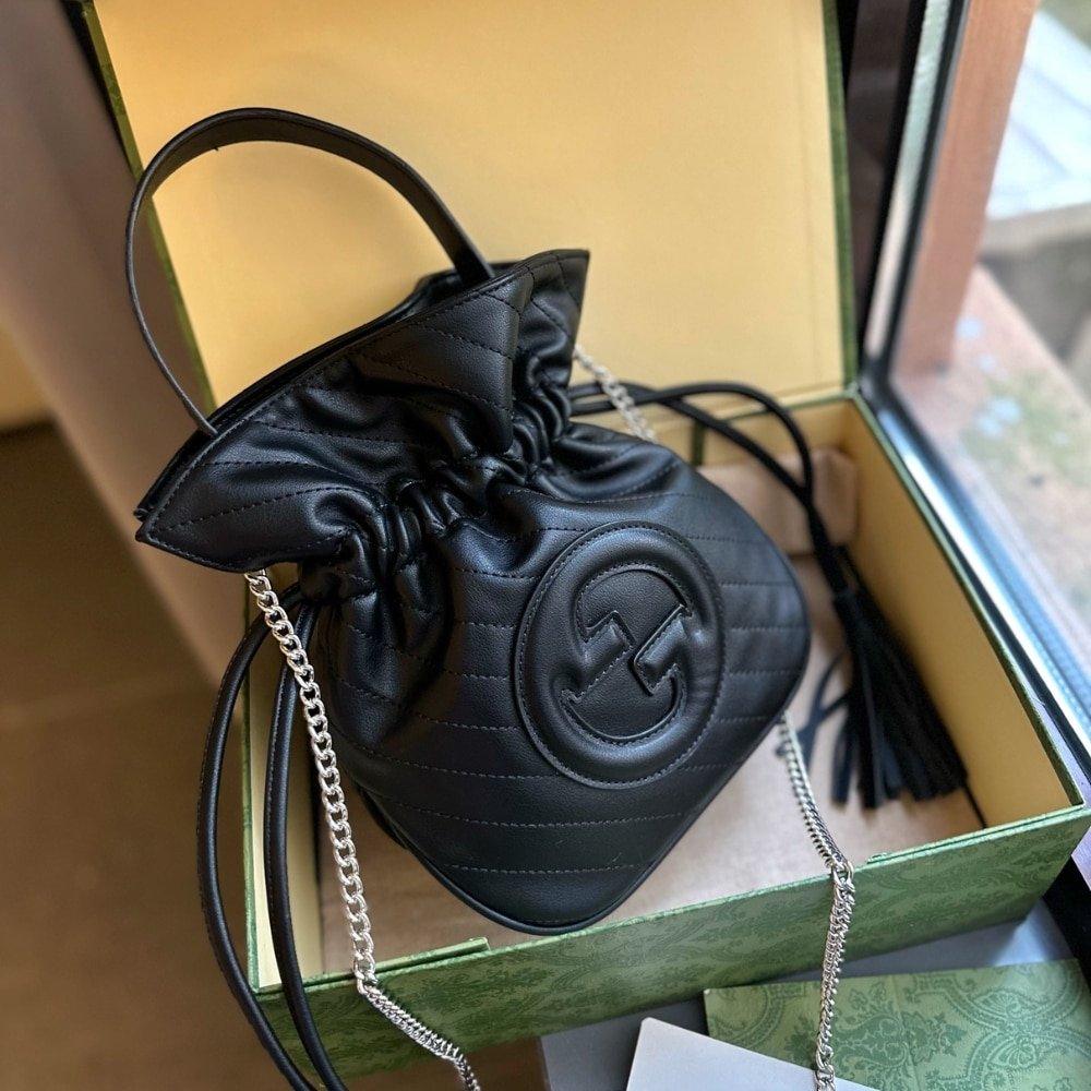 Gvc*1 Blondie Mini Bucket Bag Black 19Cm 760313 Aacp7 1000