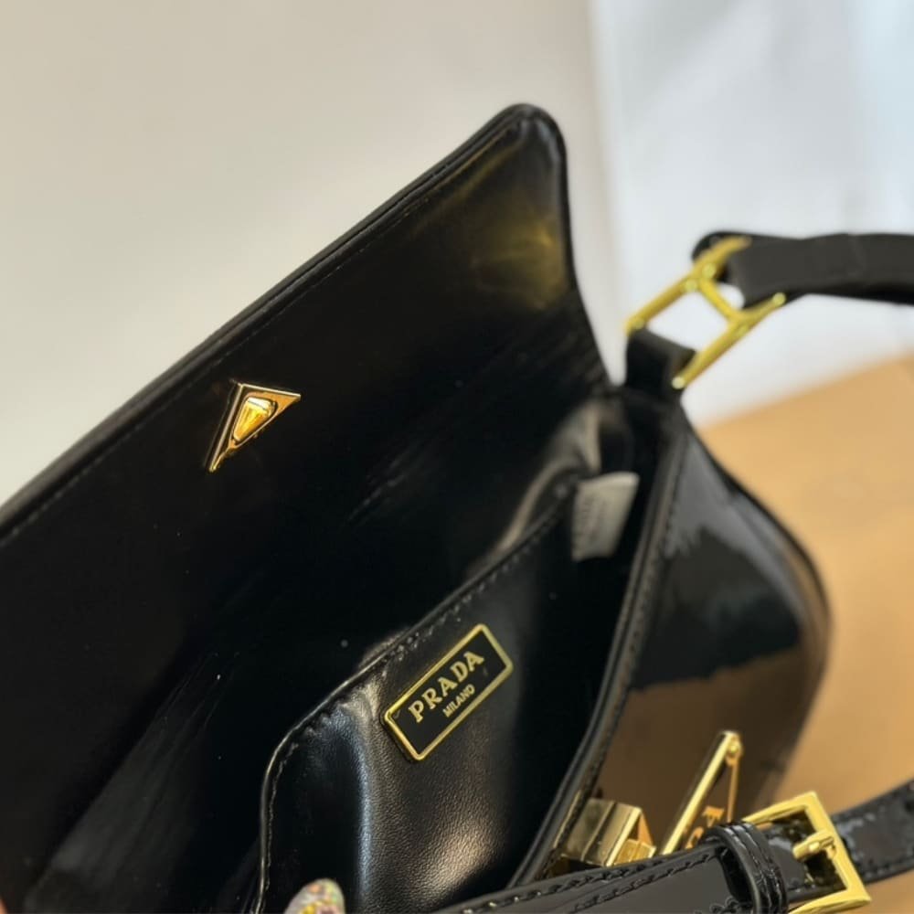 Pra*a Cleo Bag In Brushed Leather With Triangle Logo Black 24Cm