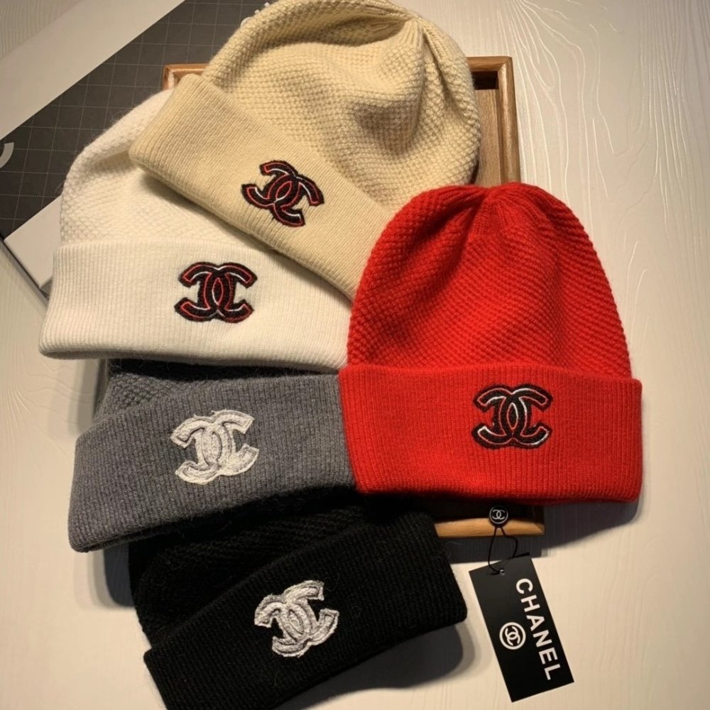 Ch**el Cc Logo Cashmere Beanie Beige