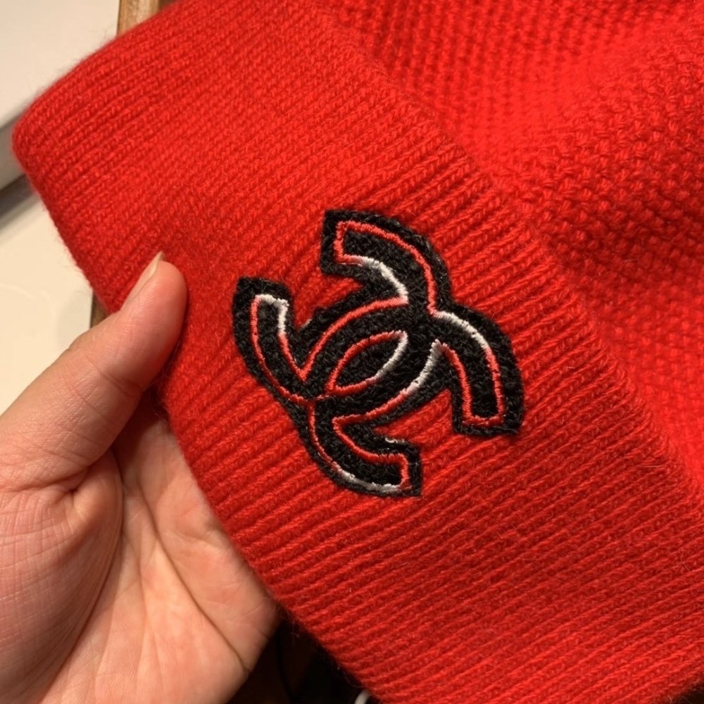 Ch**el Cc Logo Cashmere Beanie Red
