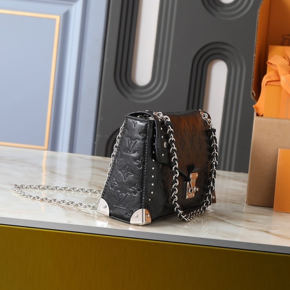 L0vis Vvtt0n Trunkie Black 27Cm M28137