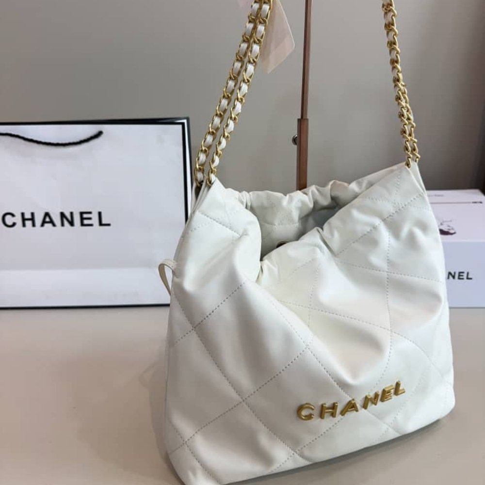 Ch**el 22 Small Handbag White 36Cm AS3260 B09859 10601