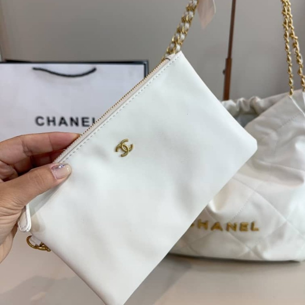 Ch**el 22 Small Handbag White 36Cm AS3260 B09859 10601