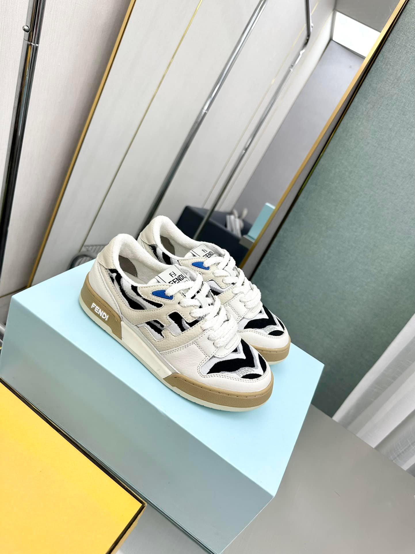 F**di Match Leather Low Tops White And Black