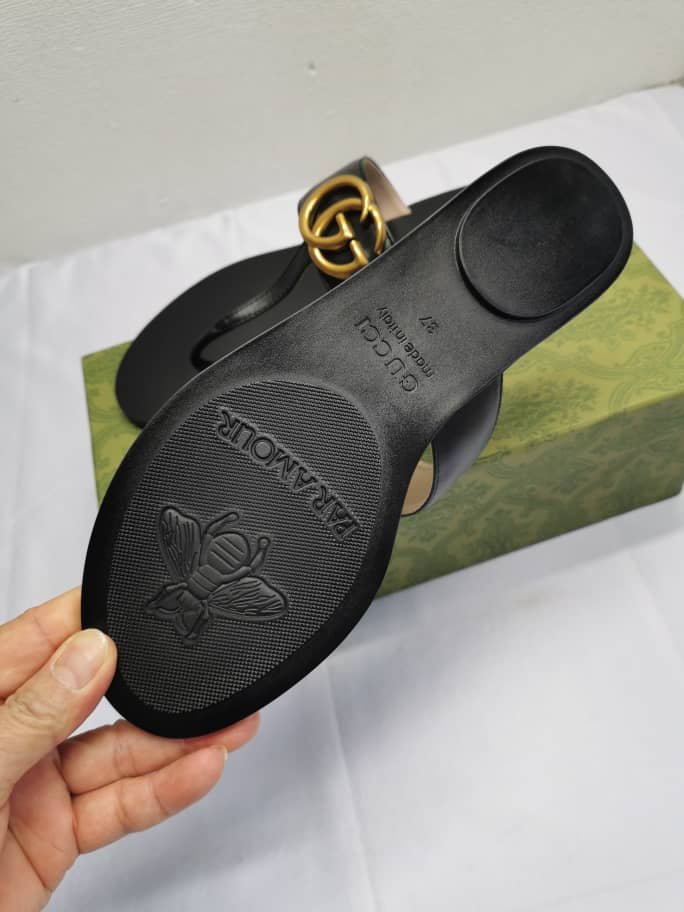 Gvc*1 Double G Thong Leather Black ‎497444 A3N00 1000
