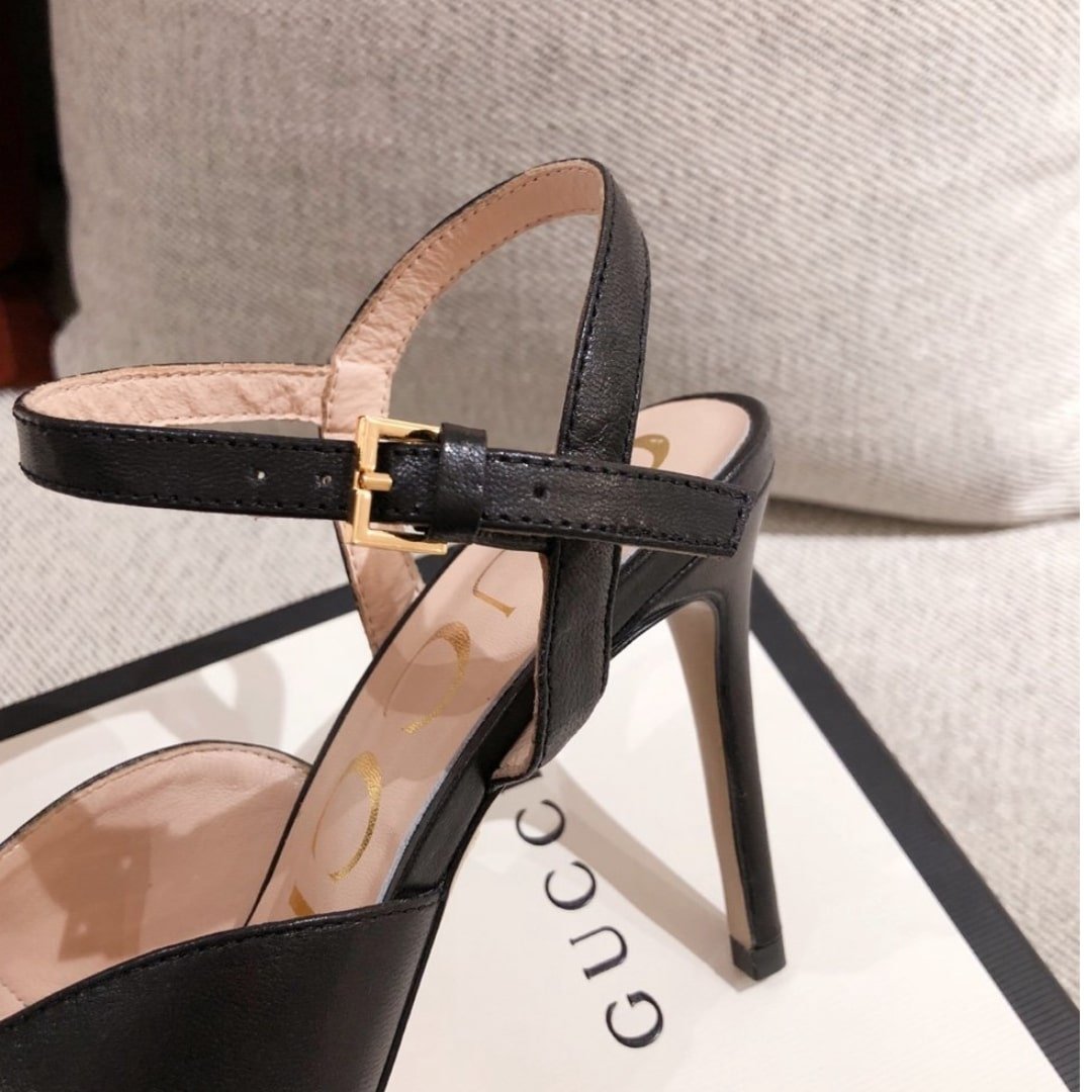 Gvc*1 Ankle Buckle Strap Sylvie Chain Sandals In Black