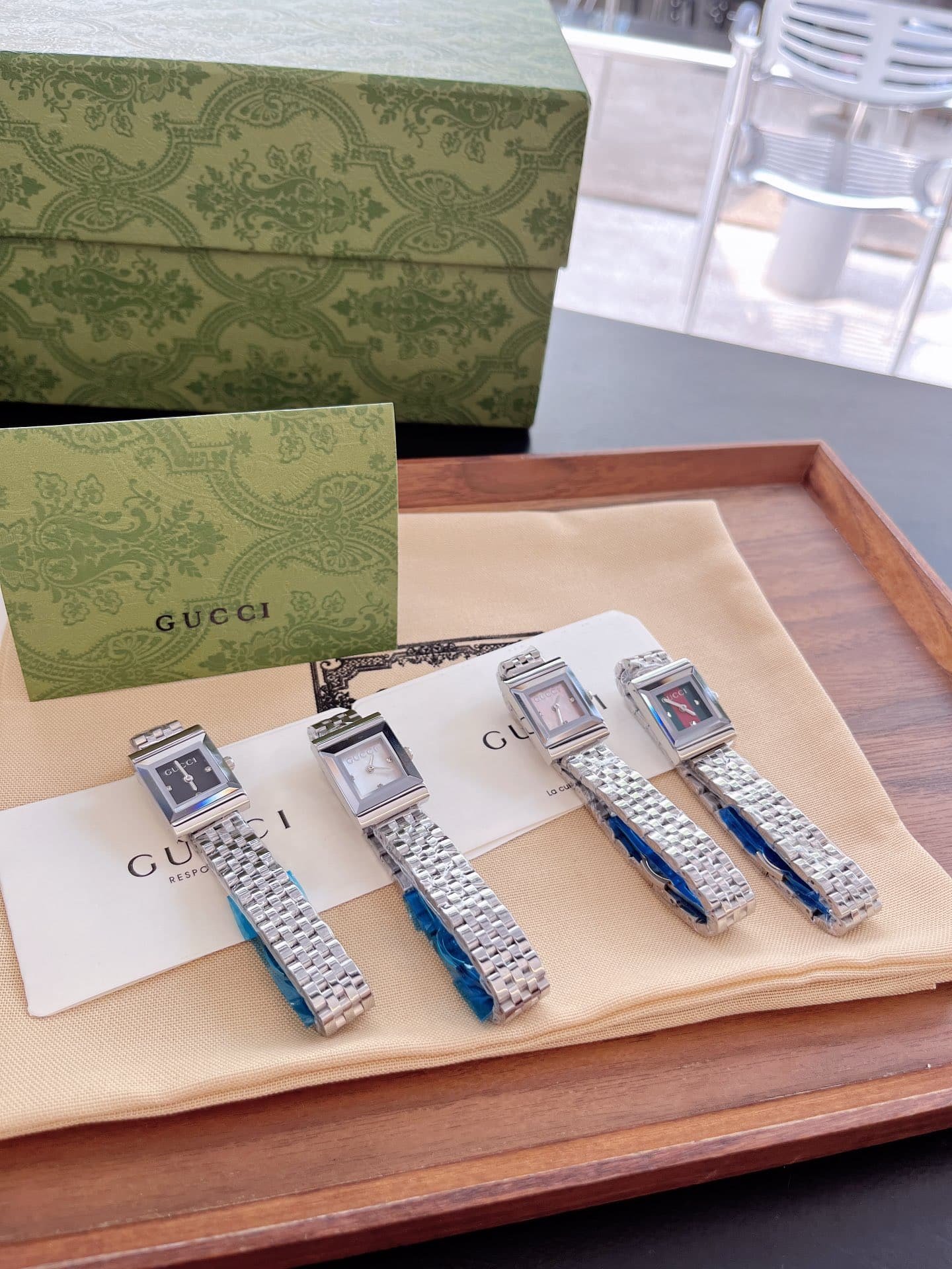 Gvc*1 G Frame Bracelet Watch Square Shape Silver In Black 20Mm Ya128507
