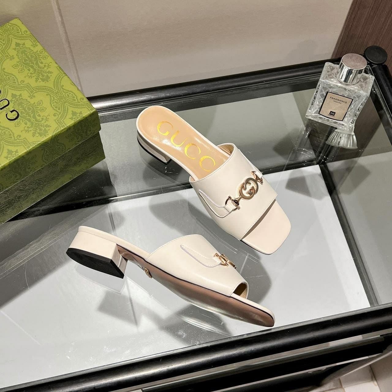 Gvc*1 Zumi Leather Slide Sandal White 60241 C9D00 1000