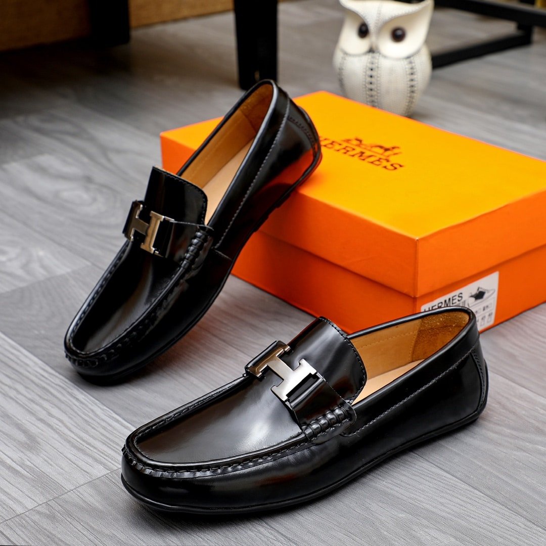 H**me5 Men’S Loafer Moccasin Polish Leather With H Silver In Black