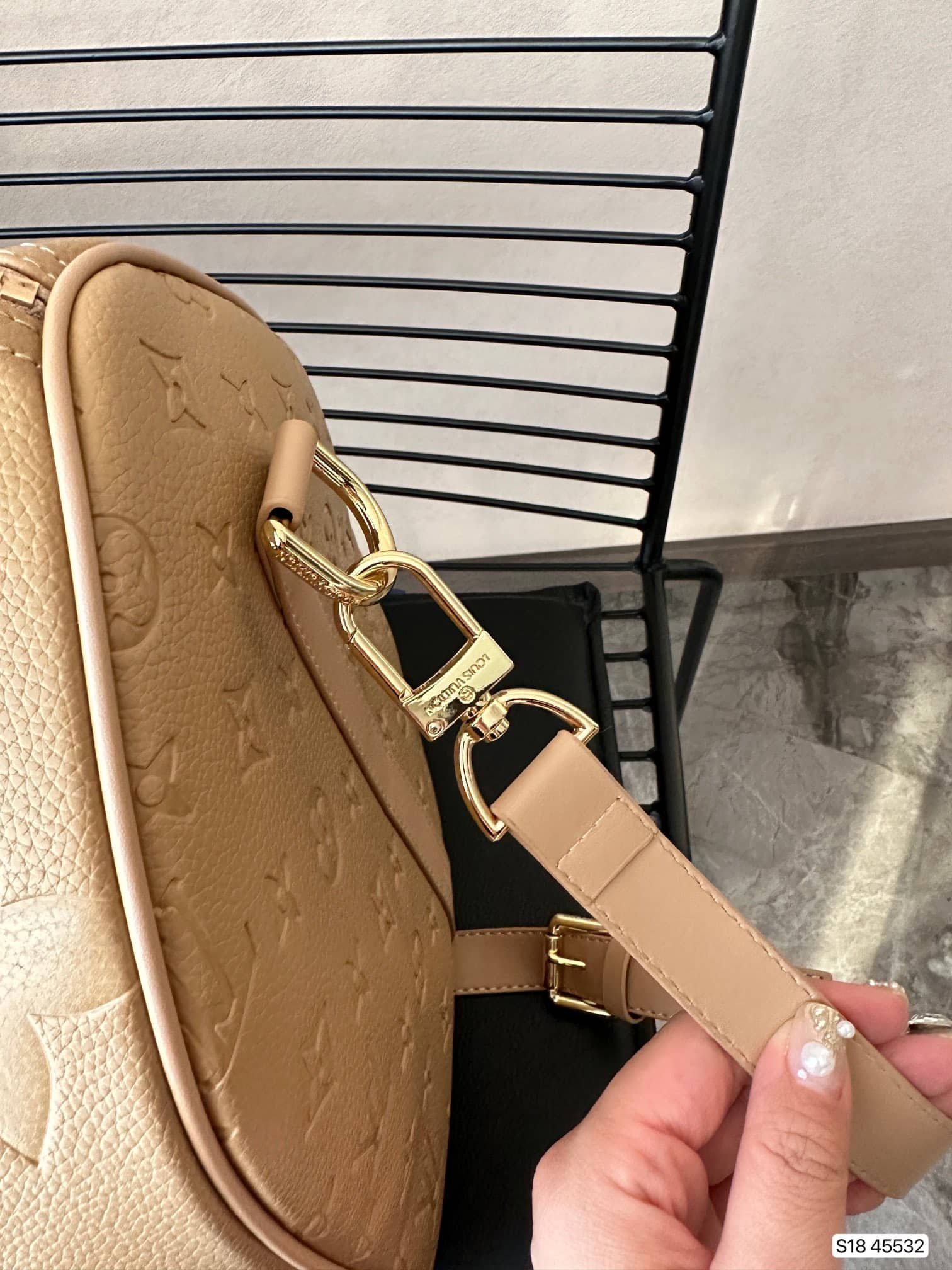 L0vis Vvtt0n Keepall Beige 50Cm M46114
