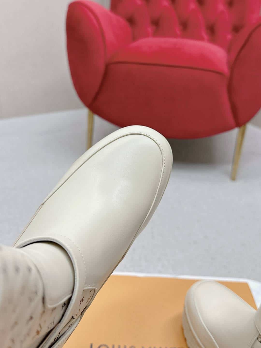 L0vis Vvtt0n Laureate Platform Chelsea Boot Beige 1Acaa1