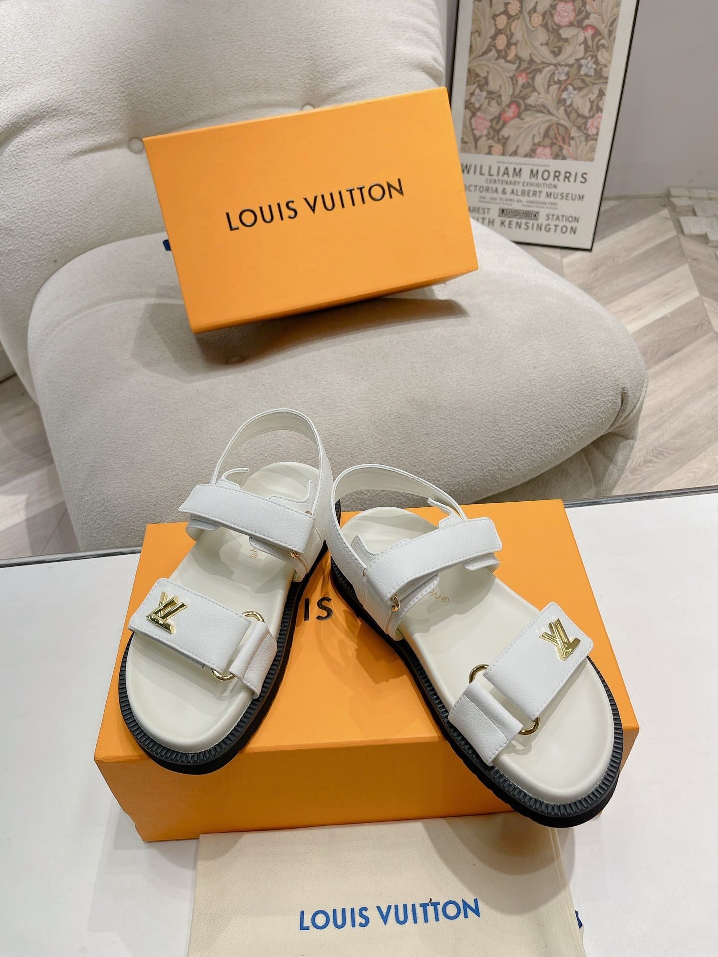 L0vis Vvtt0n Lv Sunset Flat Comfort Sandals White 1Abw7Q