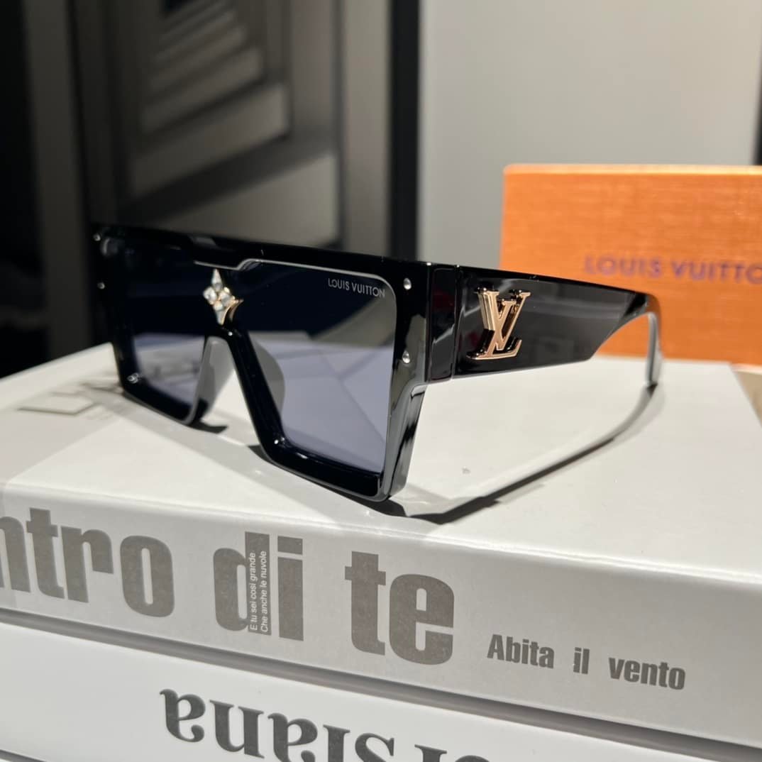 L0vis Vvtt0n Cyclone Sunglasses Black Z1578E