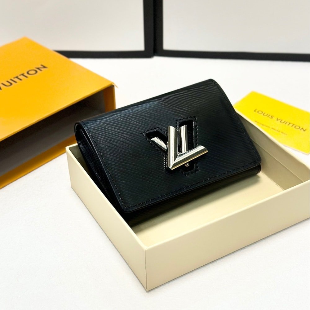 L0vis Vvtt0n Twist Compact Wallet Black 12Cm M64414