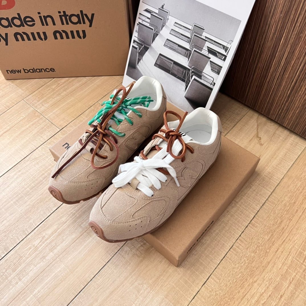 Miu Miu X New Balance 530 Sl Suede Sneaker Ecru 5E165E Z5O F0379 F D005