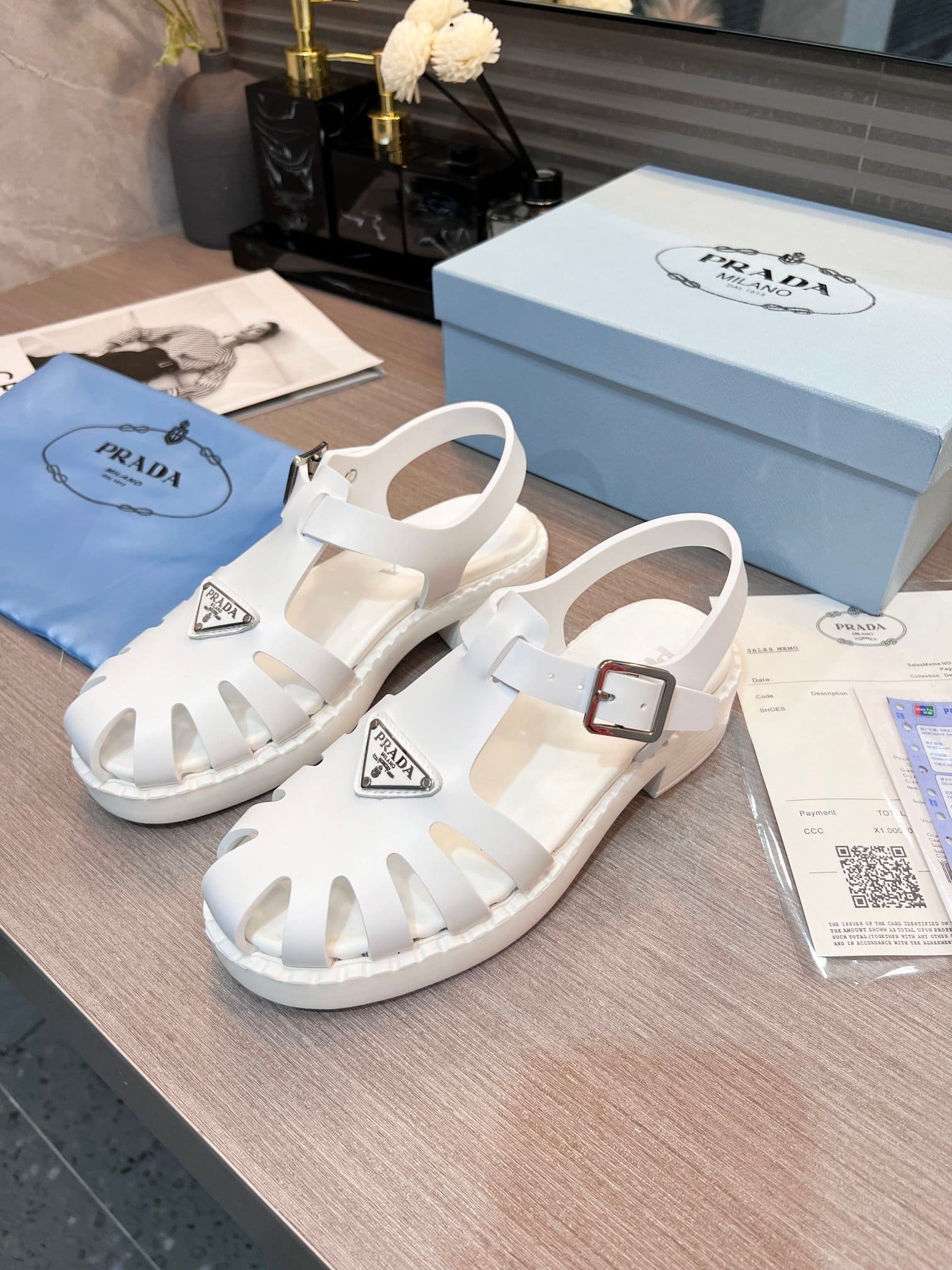 Pra*a Sporty Foam Rubber Sandals White 1X857M 3Lkk F0009 F 50