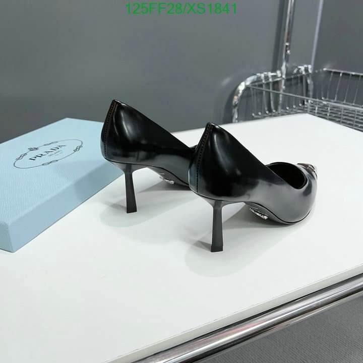 Pra*a Brushed Leather Pumps Black