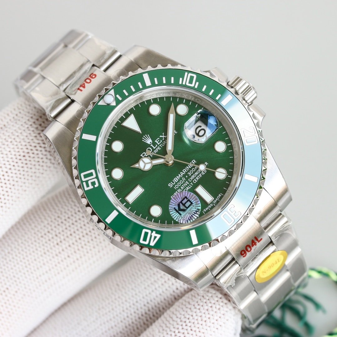 R01ex Submariner Date Green Dial 40Mm 116610Lv 0002