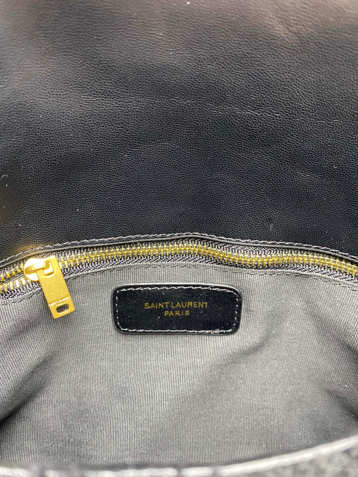 Sa1nt Lau*nt Small Loulou Boucle Bag Black 23Cm