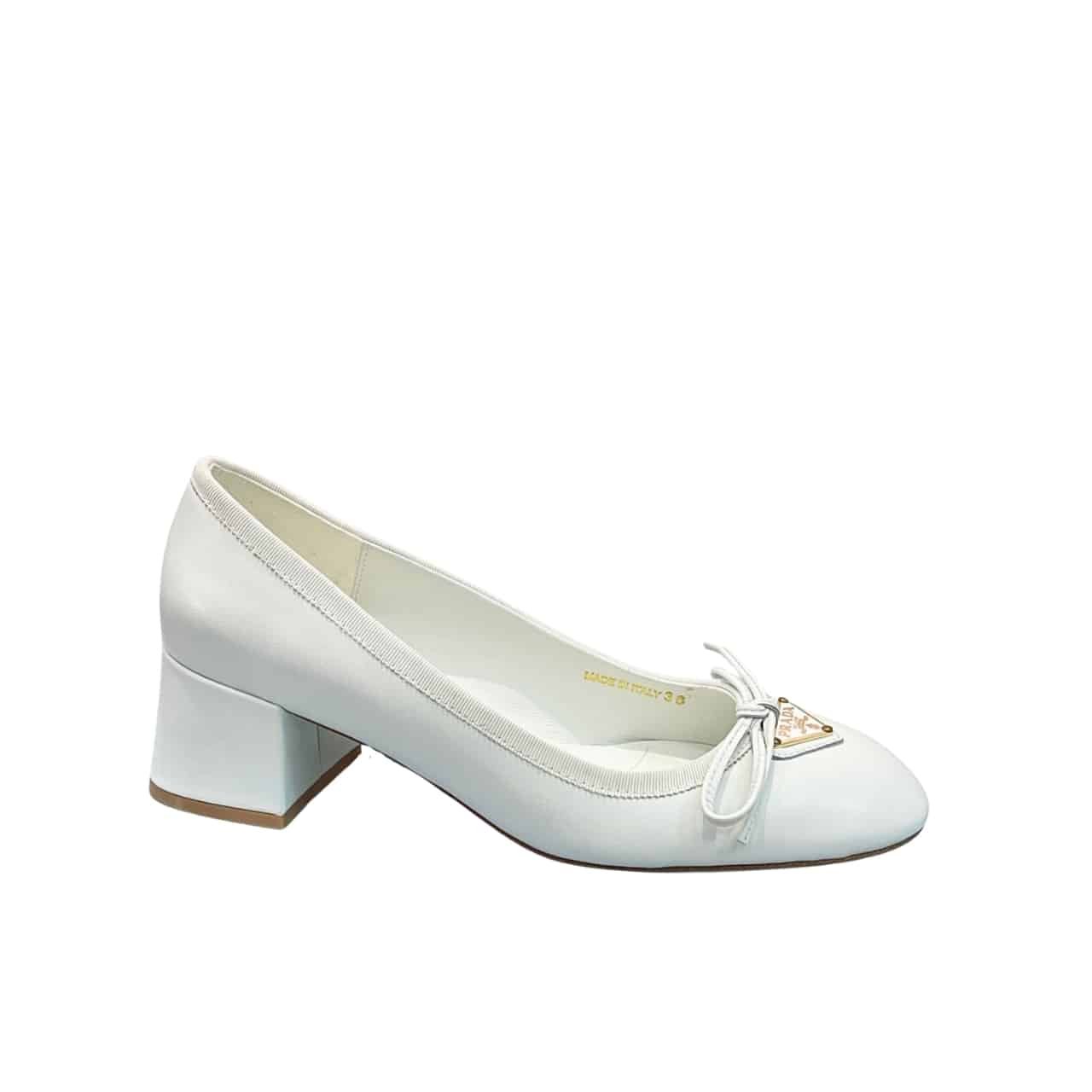 Pra*a Triangle Logo Bow Pump In White