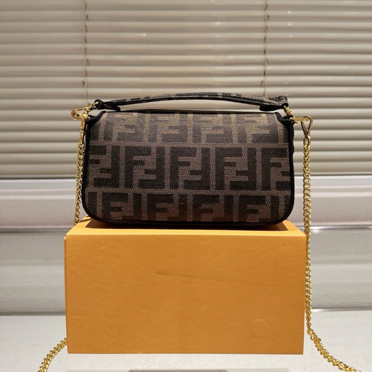 F**di Baguette Mini Brown Ff Jacquard Fabric Bag 20Cm 8Bs017A6V5F17U4