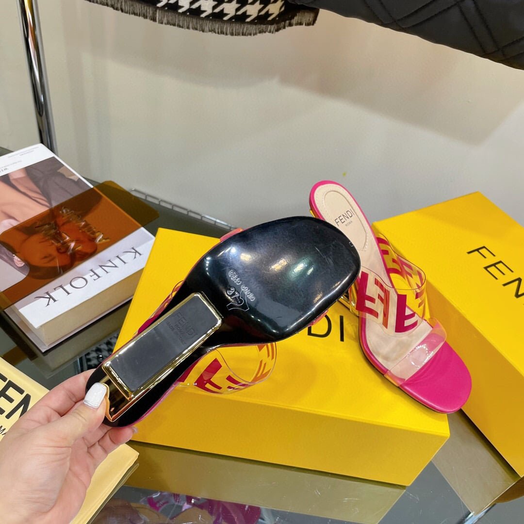 F**di First Ff Transparent Plastic Handle Pink