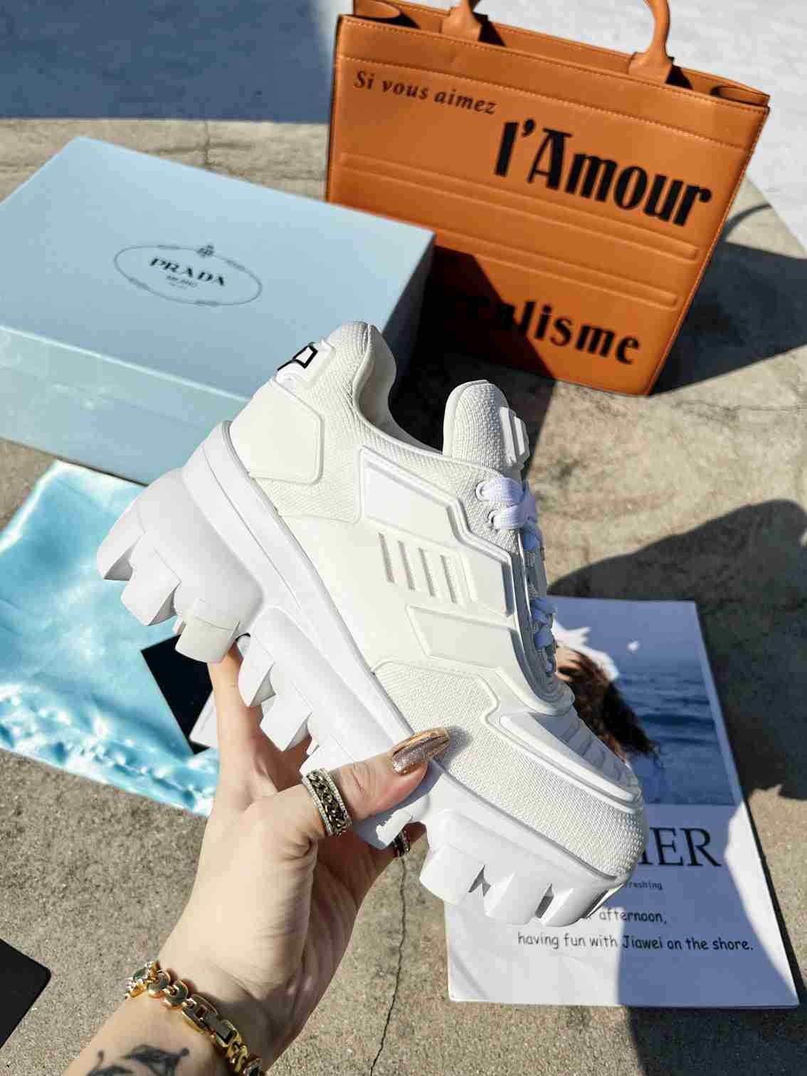 Pra*a Cloudbust Thunder Sneakers White 1E819L3Kr2F0009F050