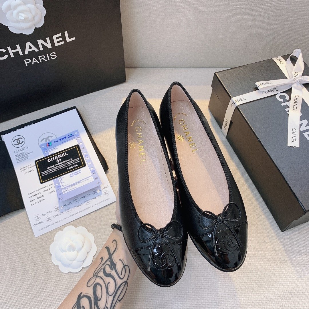 Ch**el Ballet Flats Black G02819 Y01552 94305