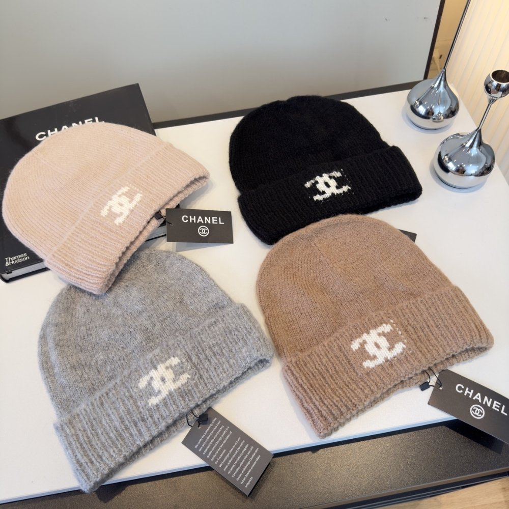 Ch**el Cc Knitted Beanie Black