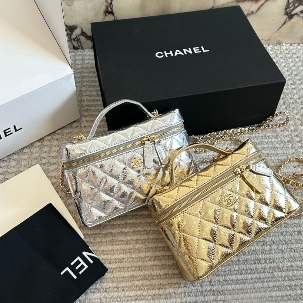 Ch**el Vanity Case With Chain Metallic Silver 20Cm