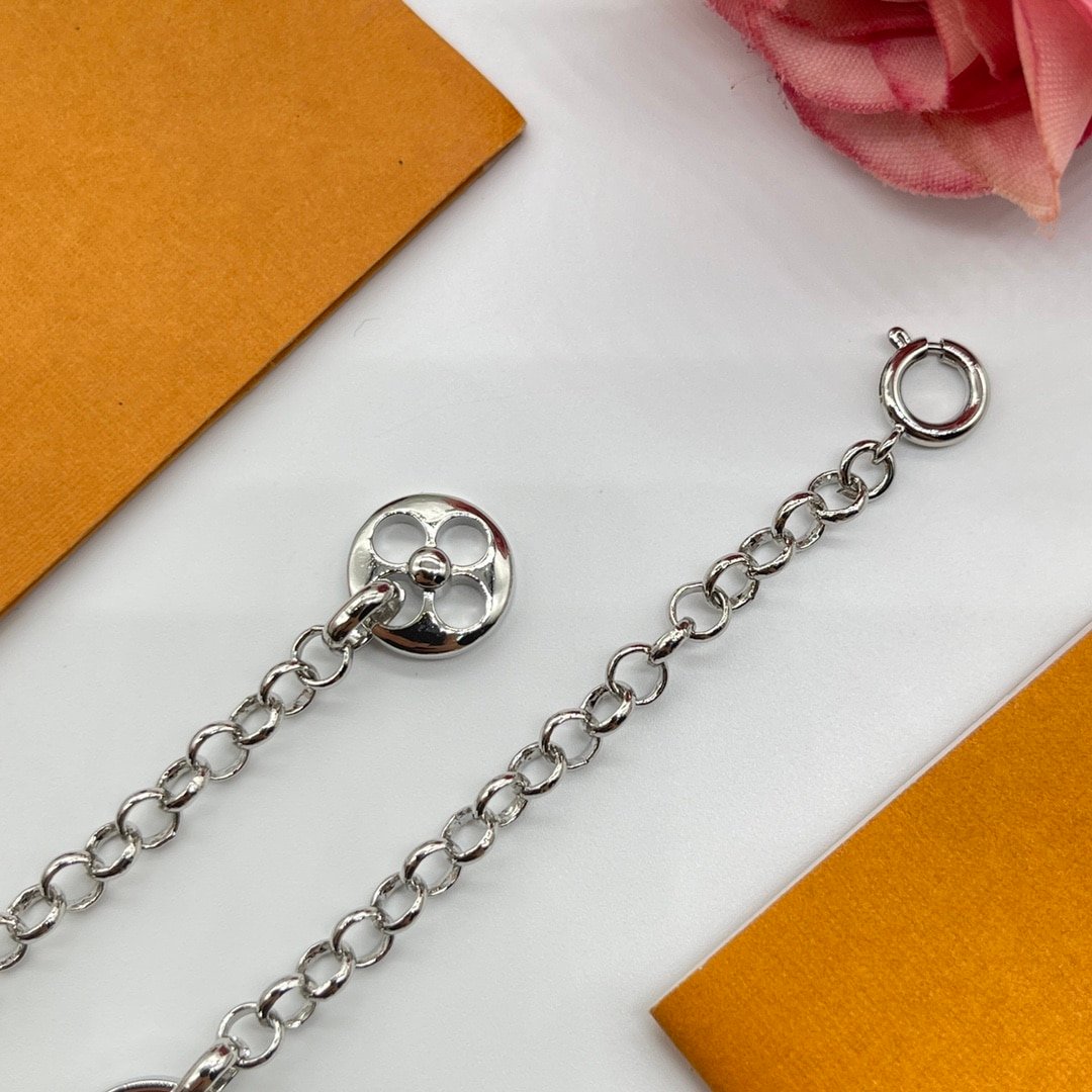 L0vis Vvtt0n Silver Necklace