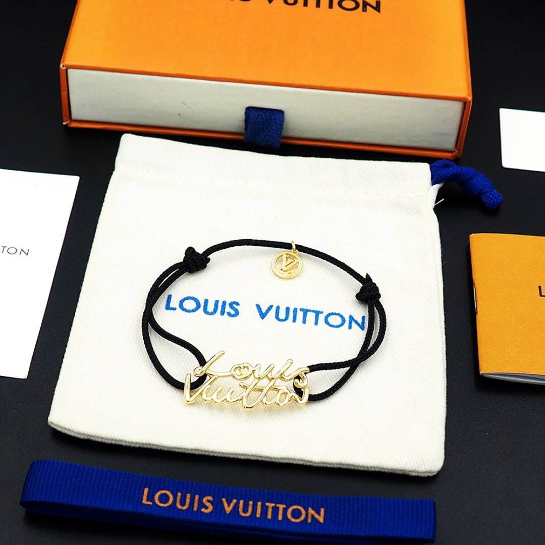 L0vis Vvtt0n Lv Script Bracelet Black Gold M4437Z