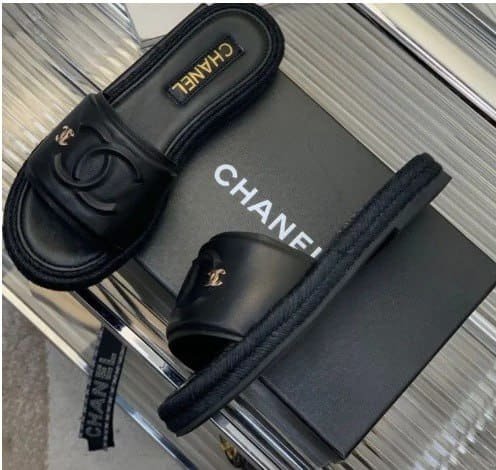 Ch**el Black Slide Cc Logo